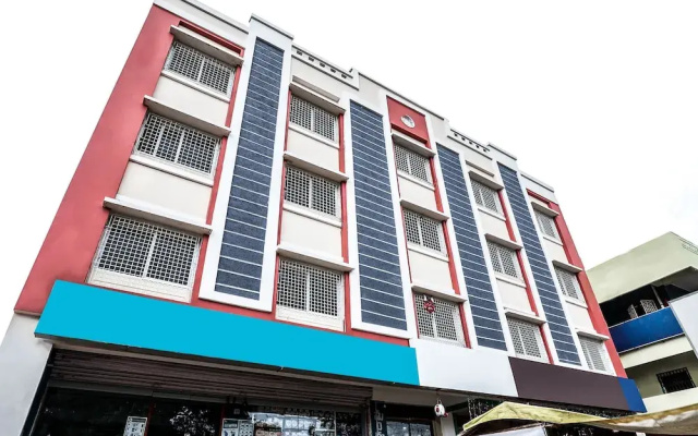 OYO 9930 Hotel AVS Residency