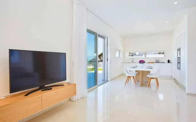 VILLA DARDA con piscina e 3 camere da letto