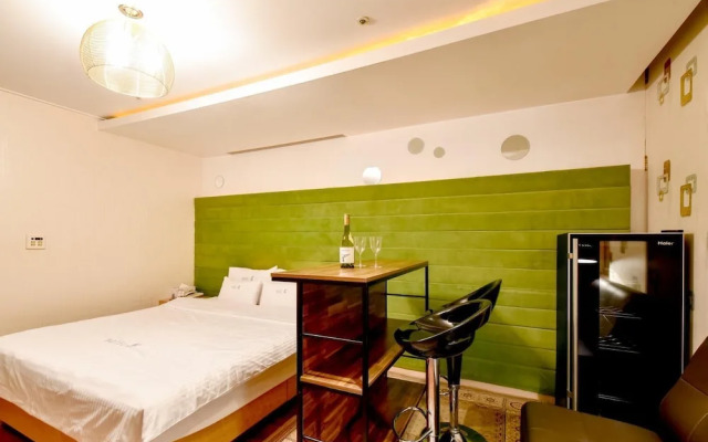 Hotel K