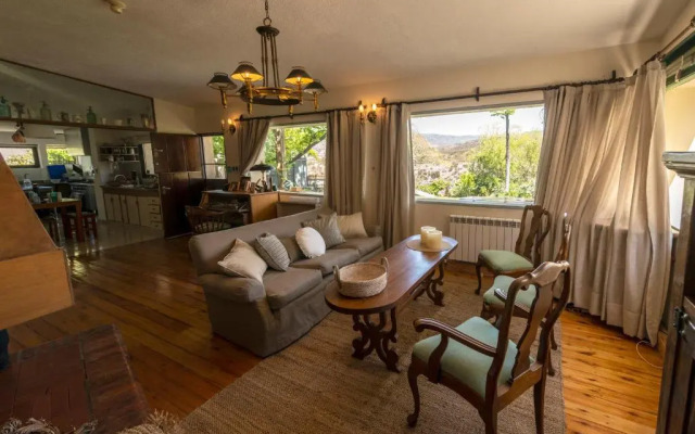 El Carmelo Mountain Lodge