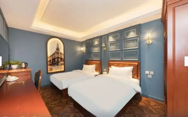 Yiting Zhenshe Hotel (Qianmen Walking Street)