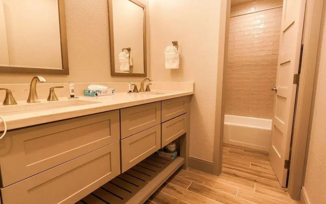 Quicksilver #1666 - 2 Br Condo