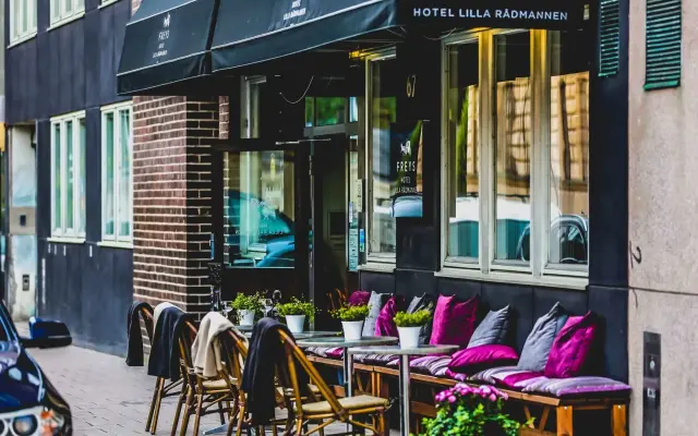 hotelImage