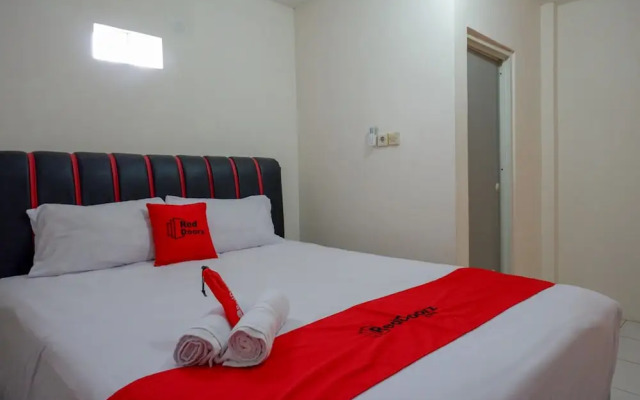 Wisma Bougenuil Mas By RedDoorz