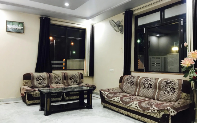 Hotel Aaradhya Residency