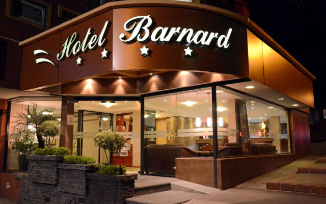 Barnard Hotel вид на фасад