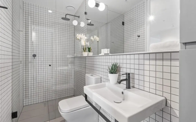 Sleek South Melbourne Pad, 1-bed by Albert Park