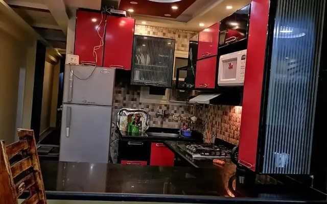 شقة فندقية صف اول بحر مباشر