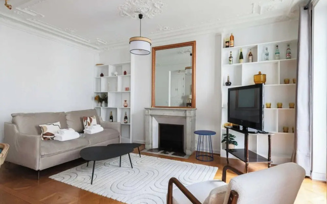 Elegant Apartment for 4 People