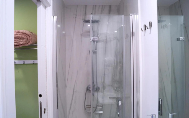 Moncloa room apartments
