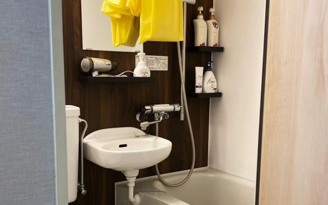 The Wardrobe Hostel Roppongi
