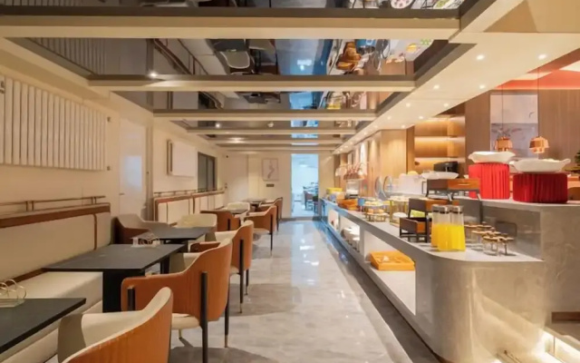 National Music Hotel
