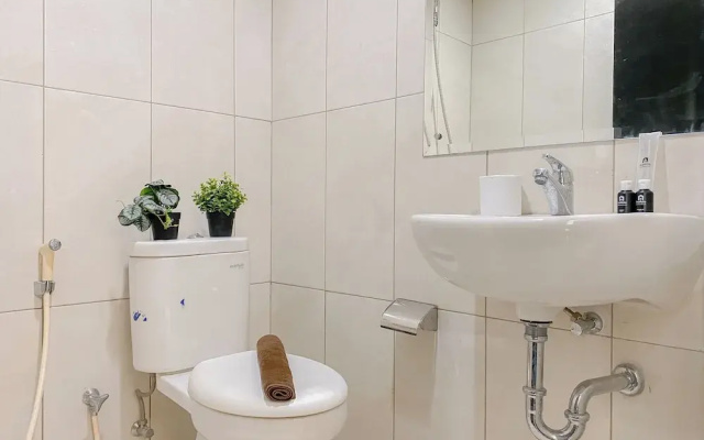 New Furnished And Comfy 2Br Apartment Nifarro Park