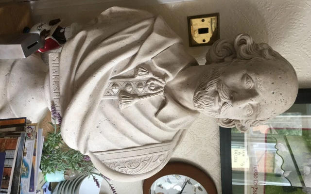 Hamlet House B&B