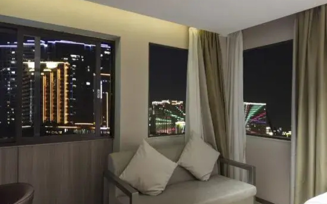 Countryside Yaqing Hotel (Shantou High-speed Railway Station Xinjin Food Plaza)