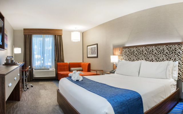 Holiday Inn Express Redwood City-Central by IHG