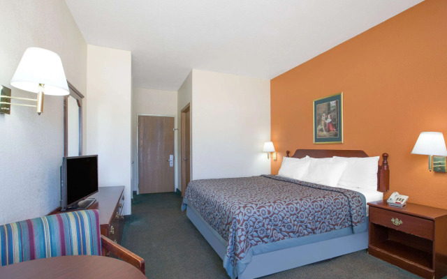 Days Inn by Wyndham Butler