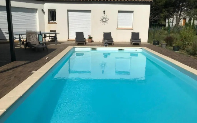La Rosela de la Cite (Adults Only)