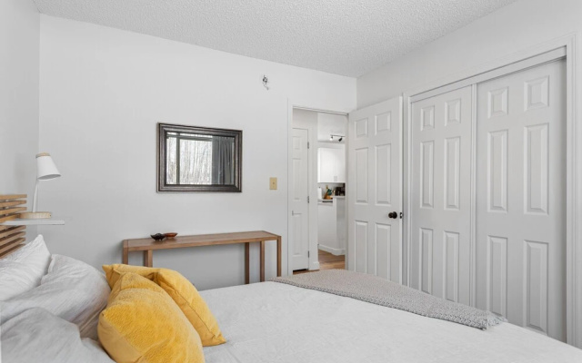 Serene Palmer Home: Walk to Downtown & Riverfront!