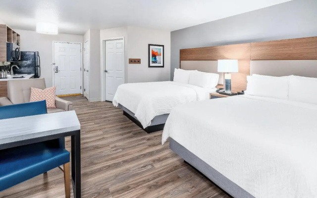 Candlewood Suites Denver Northeast - Brighton