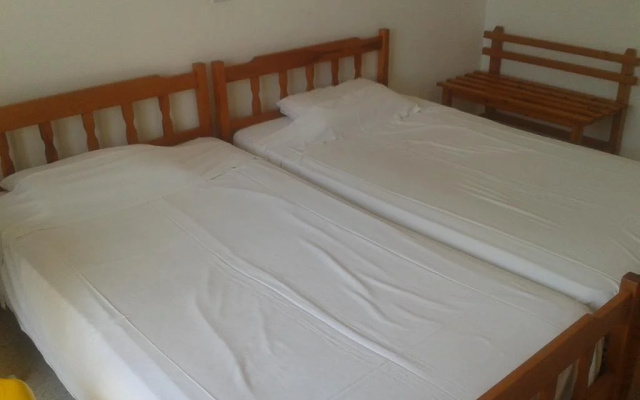 Lefki Tree Tourist Apartments