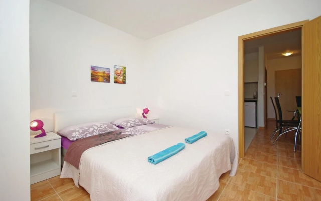 Beautiful Home in Makarska With Wifi and 1 Bedrooms