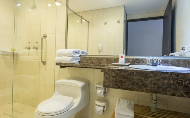 Best Western Plus Hotel San Diego