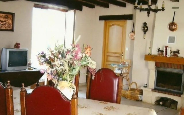 Gîte Verneix, 4 pièces, 6 personnes - FR-1-489-83
