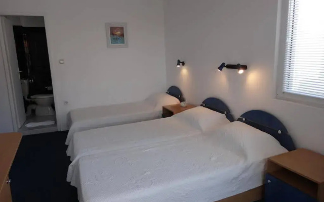 Kavaler Hotel