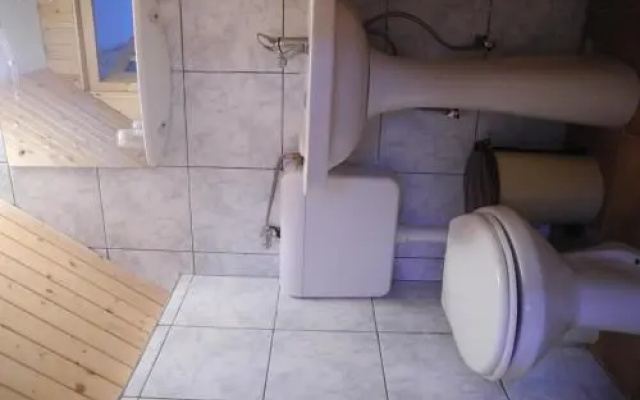 Casa cu Sindrila / Zsindelyes Vendégház