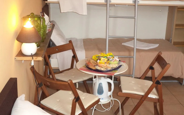 Tomas Bed  Breakfast