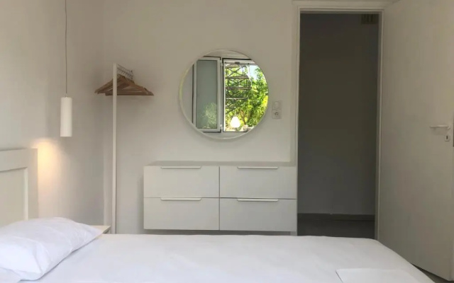 Modern Apartment 10mins from the Beach