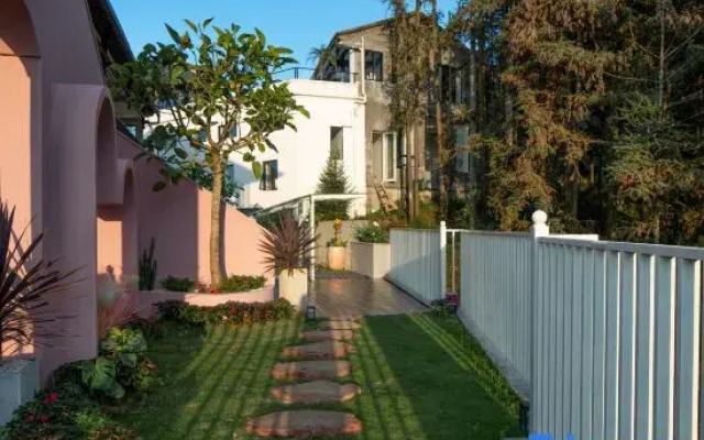 Tengchong Meijing Mountain Villa · Wenquan Vacation Apartment