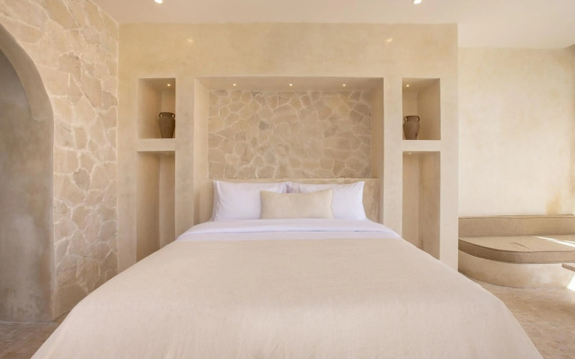 Luxe & Unique Honeymoon Bocami Suites-1 By Azure