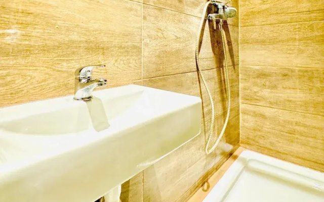 Cozy Studio Apartment Near FAC Platz