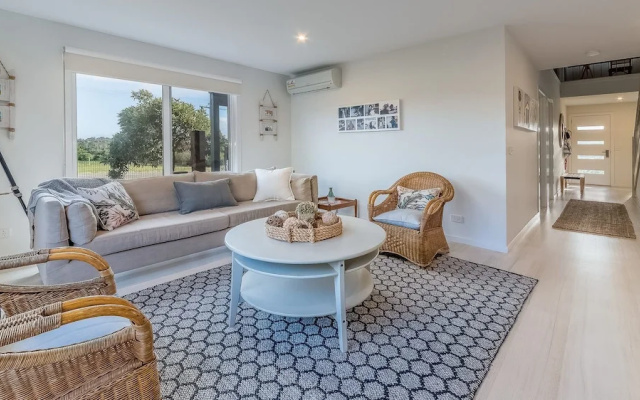 7 Graydens with views in Ventnor
