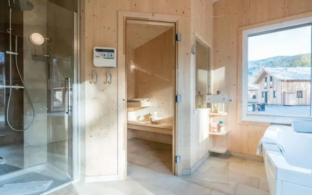 Attractive Chalet With Whirlpool