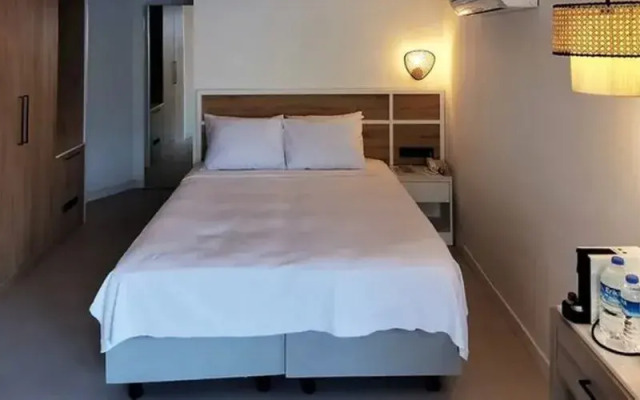 Peninsula Gardens Hotel