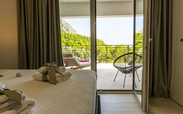 Villa Romance