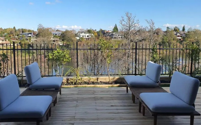 Wonderful River View-Brand New Home - 4 Bedrooms