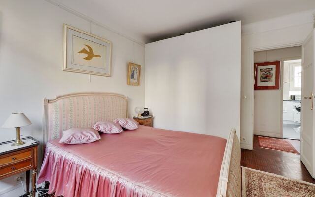 Отель Appartement Paris centre Canal St Martin комната для гостей
