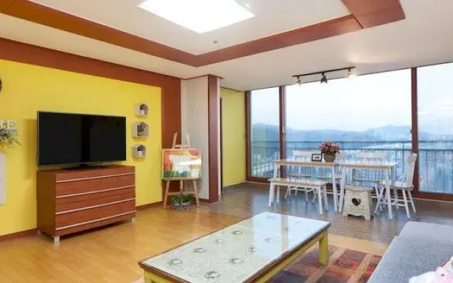 LUCERE - Binny's Guesthouse 'A' type