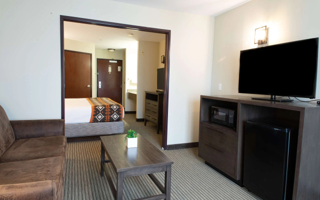 Oxford Suites Pendleton