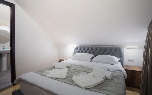 Hotel 9 rooms