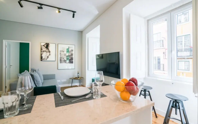 Modern Apartment in Chiado (The Heart of Lisbon) - 2