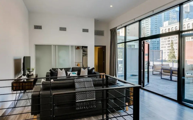 Walk to Concert Halls From a Penthouse With Panoramic Views