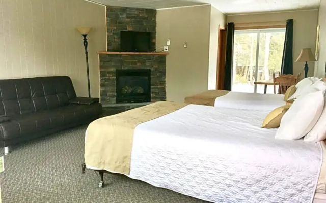 The Spirit Rock Outpost & Lodge