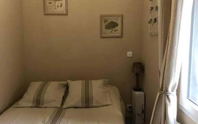 Provence Luberon Bonnieux Location Gite Chez Basile