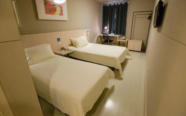 Jinjiang Inn Shanghai Fengxian Nanqiao Road
