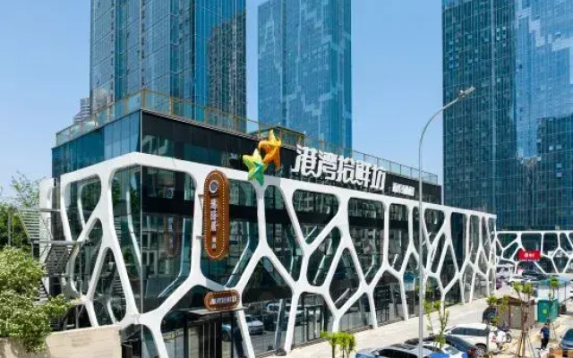 Dalian Yishanju Hotel (Dalian Zhongshan Square Donggang Commercial Area)